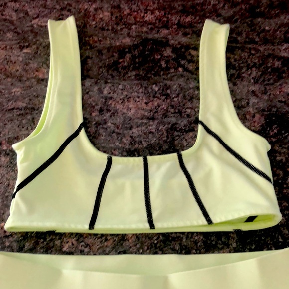 Justin Skye x H&M Cycling Shorts and  Sports Bra! - Picture 3 of 9